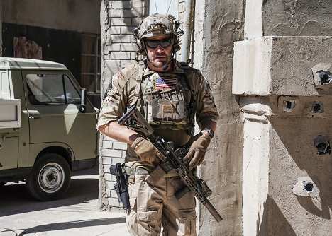 David Boreanaz - SEAL Team - What's Past Is Prologue - Do filme