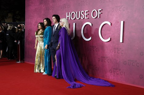 UK Premiere Of "House of Gucci" at Odeon Luxe Leicester Square on November 09, 2021 in London, England - Salma Hayek, Jared Leto, Adam Driver, Lady Gaga - Klan Gucci - Z akcií