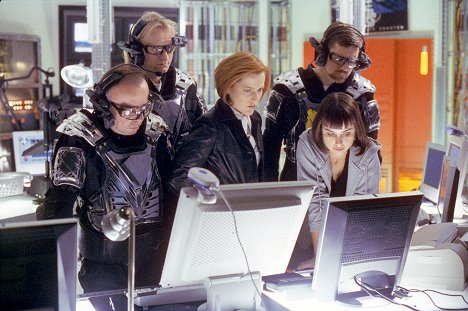 Tom Braidwood, Dean Haglund, Gillian Anderson, Bruce Harwood, Constance Zimmer - The X-Files - First Person Shooter - Photos