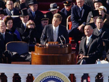 John F. Kennedy, Lyndon B. Johnson - JFK návrat: Za zrcadlem - Z filmu
