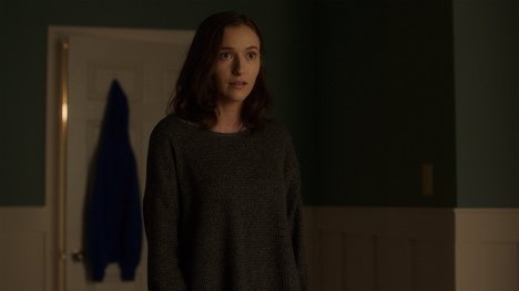 Olivia Nikkanen - Supergirl - Bal licealny - Z filmu