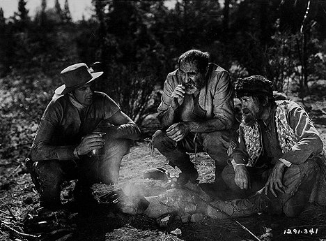Gary Cooper, Ernest Torrence, Tully Marshall - Fighting Caravans - Filmfotók