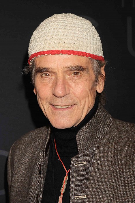 New York Premiere of "House of Gucci" on November 16, 2021 - Jeremy Irons - Casa Gucci - De eventos