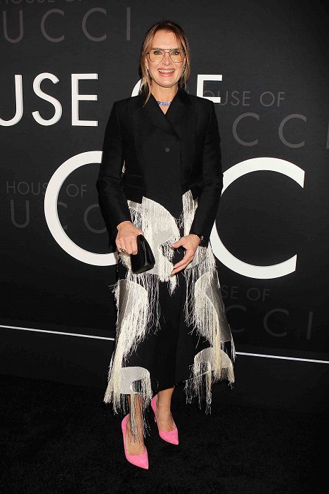 New York Premiere of "House of Gucci" on November 16, 2021 - Brooke Shields - House of Gucci - Événements