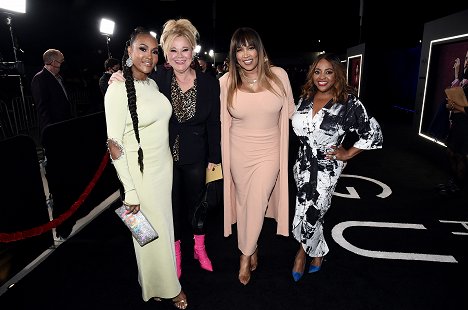 Los Angeles premiere of MGM's 'House of Gucci' at Academy Museum of Motion Pictures on November 18, 2021 in Los Angeles, California - Vivica A. Fox, Caroline Rhea, Kym Whitley, Sherri Shepherd - Klan Gucci - Z akcí