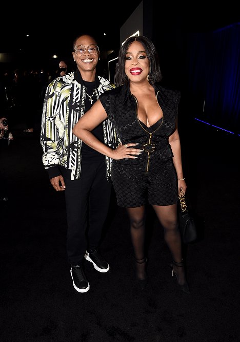 Los Angeles premiere of MGM's 'House of Gucci' at Academy Museum of Motion Pictures on November 18, 2021 in Los Angeles, California - Jessica Betts, Niecy Nash