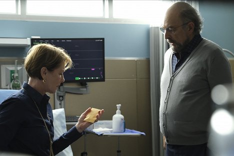 Ann Cusack, Richard Schiff - The Good Doctor - Date de péremption - Film