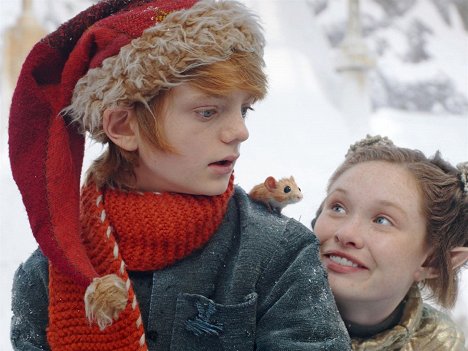 Henry Lawfull, Zoe Margaret Colletti - A Boy Called Christmas - Photos