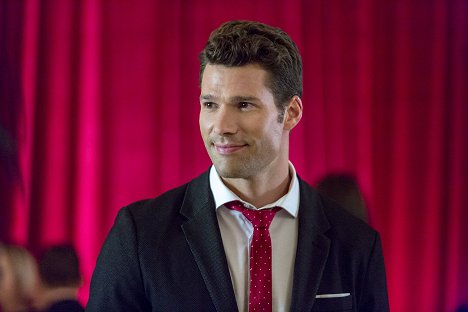Aaron O'Connell - With Love, Christmas - Do filme