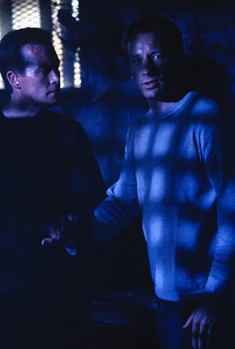 Robert Patrick, David Duchovny - The X-Files - Vienen - Photos
