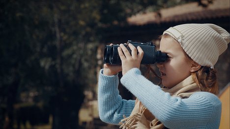 Ana Bravo - Tengamos la fiesta en paz - Filmfotos