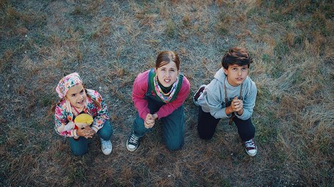 Ana Bravo, Eva Bravo, Juan Sánchez - Tengamos la fiesta en paz - Filmfotos
