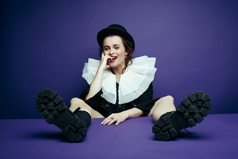 Helena Bonham Carter - Clown - Promoción