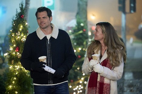Kristoffer Polaha, Brooke D'Orsay - A Dickens of a Holiday! - Film