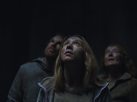 Michael C. Hall, Taissa Farmiga, Jennifer Ehle - John and the Hole - Photos