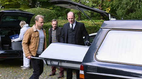 Hinnerk Schönemann, Samuel Weiss, Stephan A. Tölle - Veterinář vyšetřuje - Der Andy von nebenan - Z filmu