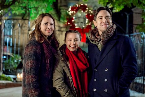 Amy Acker, Sophia Lucia, Sascha Radetsky - A Nutcracker Christmas - Do filme