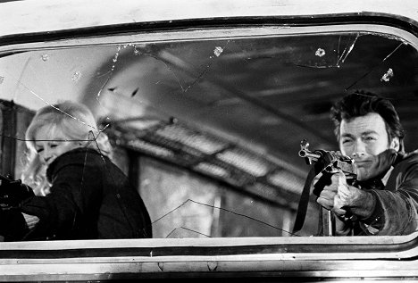 Mary Ure, Clint Eastwood - Kémek a sasfészekben - Filmfotók