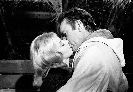 Mary Ure, Richard Burton - Kotkat kuuntelevat - Kuvat elokuvasta