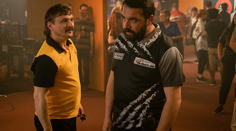 Florian Lukas, Sahin Eryilmaz - Die Wespe - Bulls Eye - Photos