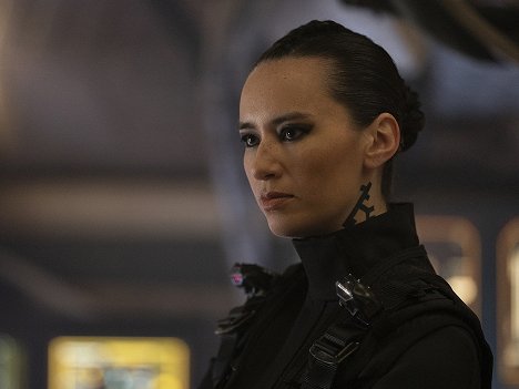 Cara Gee - The Expanse - Azure Dragon - De la película