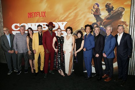 Netflix's Jazzy Cowboy Bebop Premiere In Los Angeles, November 11, 2021 - Mustafa Shakir, Daniella Pineda, John Cho - Kovboj Bebop: Lovec odměn - Z akcií