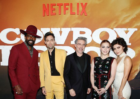 Netflix's Jazzy Cowboy Bebop Premiere In Los Angeles, November 11, 2021 - Mustafa Shakir, Daniella Pineda - Kovboj Bebop: Lovec odměn - Z akcií