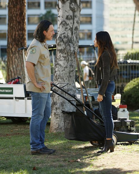 Steve Kazee, Jenna Dewan - The Rookie - Tlkot srdca - Z filmu