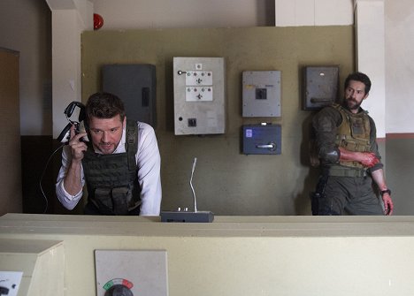 Ryan Phillippe, Scott Adkins - One Shot - Mission ausser Kontrolle - Filmfotos