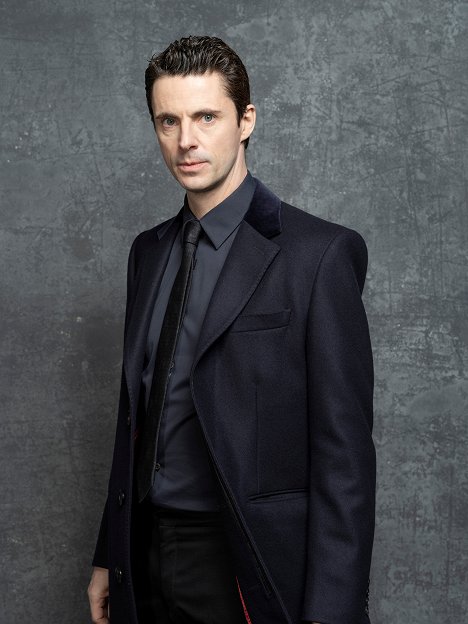 Matthew Goode - A Discovery of Witches - Season 3 - Promokuvat