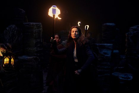 Rosamund Pike - Kolo času - Cesta temnoty - Z filmu