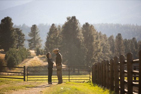 Wendy Moniz, Kevin Costner - Yellowstone - Halten Sie die Wölfe in der Nähe - Filmfotos