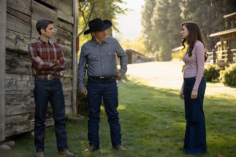 Wes Bentley, Will Patton, Katherine Cunningham - Yellowstone - No Kindness for the Coward - Photos