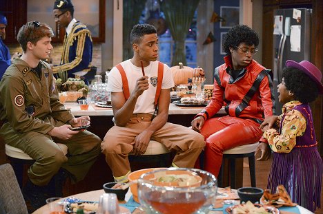 Chris O'Neal, Kamil McFadden, Trinitee - K.C. Undercover - All Howl's Eve - Photos