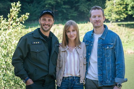 Branislav Deák, Simona Kollárová, Roman Poláčik - Hranica - Promokuvat