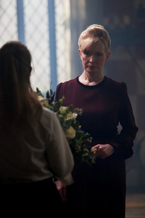 Lindsay Duncan - A Discovery of Witches - Episode 5 - Photos