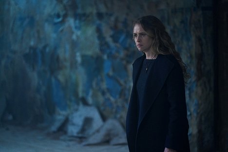 Teresa Palmer - A Discovery of Witches - Episode 7 - Photos