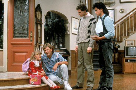 Jodie Sweetin, Dave Coulier, Bob Saget, John Stamos - Full House - The First Day of School - Photos