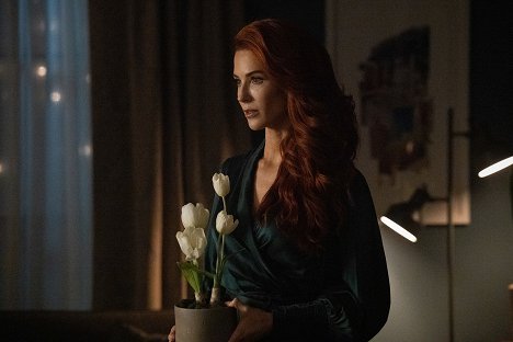 Bridget Regan - Batwoman - Trust Destiny - Photos