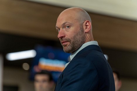 Corey Stoll - Miliardy - Cannonade - Z filmu