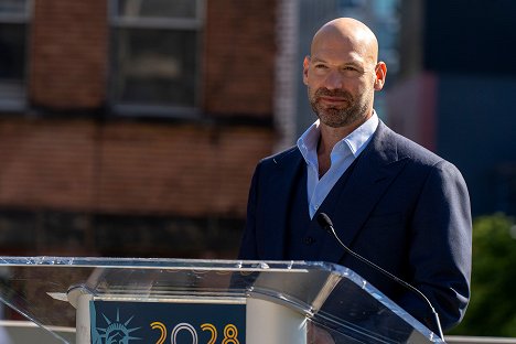 Corey Stoll - Miliardy - STD - Z filmu