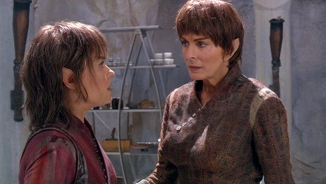Kara Zediker, Joanna Cassidy - Star Trek: Enterprise - Awakening - Photos