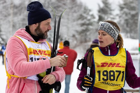 Anders Brink Madsen, Katia Winter - Off Track - Photos