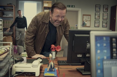 Ricky Gervais - After Life: Más allá de mi mujer - Episode 4 - De la película