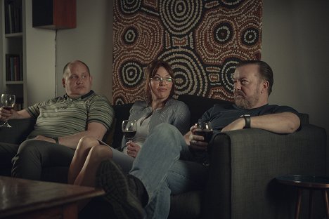 Tony Way, Diane Morgan, Ricky Gervais - After Life - Episode 4 - Van film