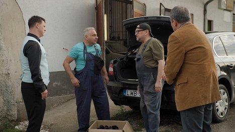 András Ötvös, Miklós Kapácsy, István Znamenák - Hotel Margaret - A rejtélyes fotó - Z filmu