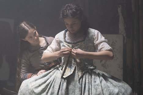 Giulietta Rebeggiani, Zoe Massenti - La Befana vien di notte: Le origini - De la película