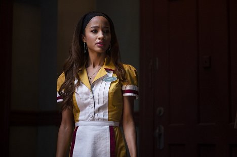 Erinn Westbrook - Riverdale - Chapter Ninety-Seven: Ghost Stories - Photos