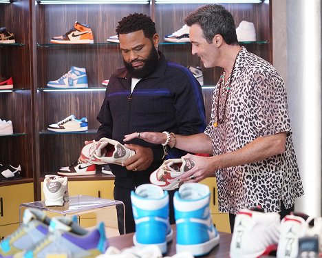 Anthony Anderson, Reid Scott - Black-ish - Sneakers by the Dozen - Photos