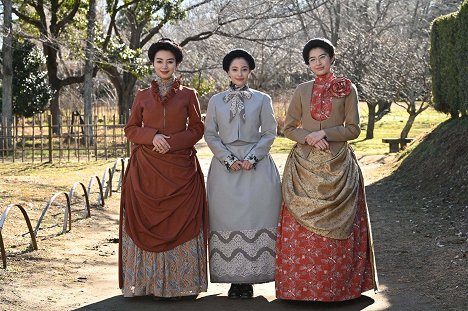 Eliza Ikeda, Suzu Hirose, Yui Sakuma - Cuda Umeko: Osacu ni rjúgakusei - Promóció fotók